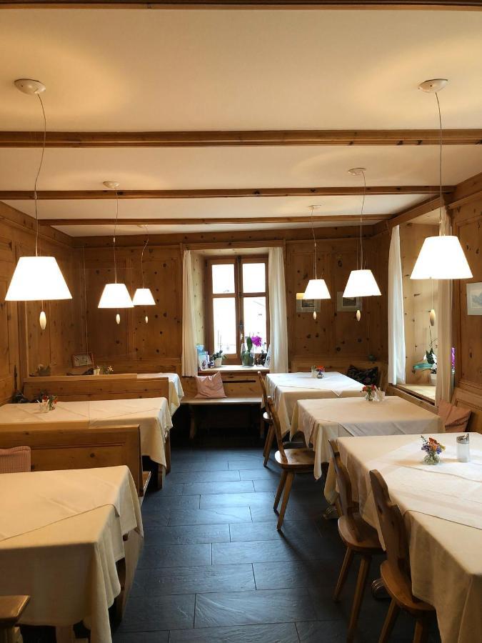 Hotel Adler Garni Цернец Екстер'єр фото