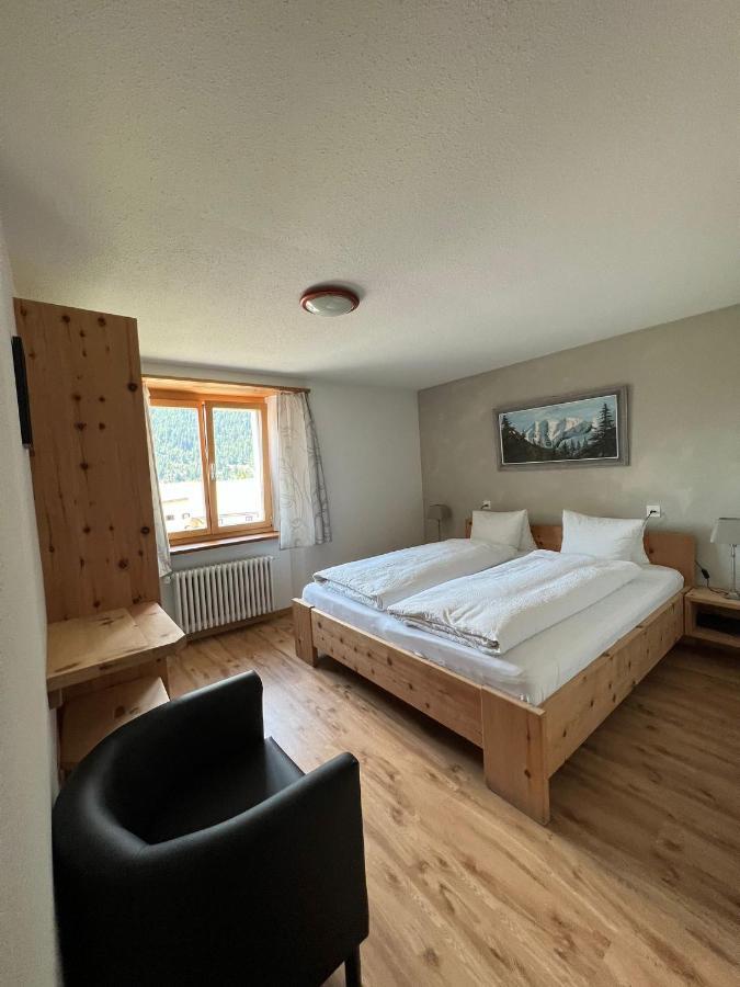 Hotel Adler Garni Цернец Екстер'єр фото