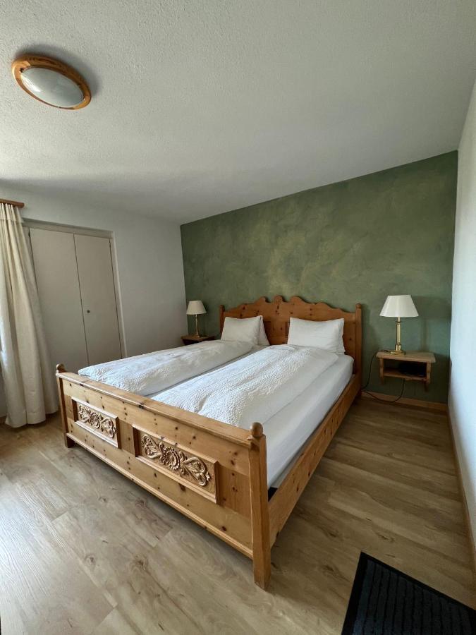 Hotel Adler Garni Цернец Екстер'єр фото