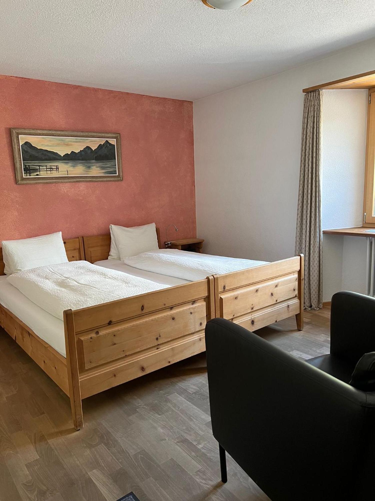 Hotel Adler Garni Цернец Екстер'єр фото