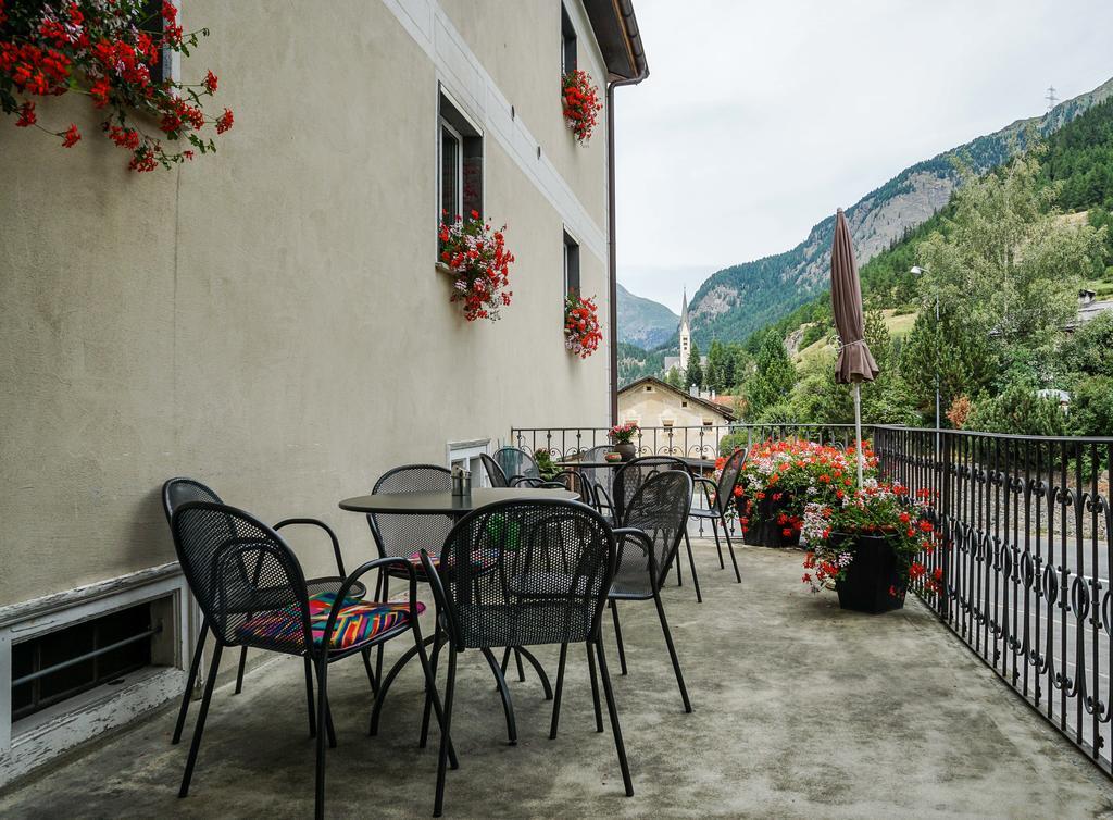 Hotel Adler Garni Цернец Екстер'єр фото