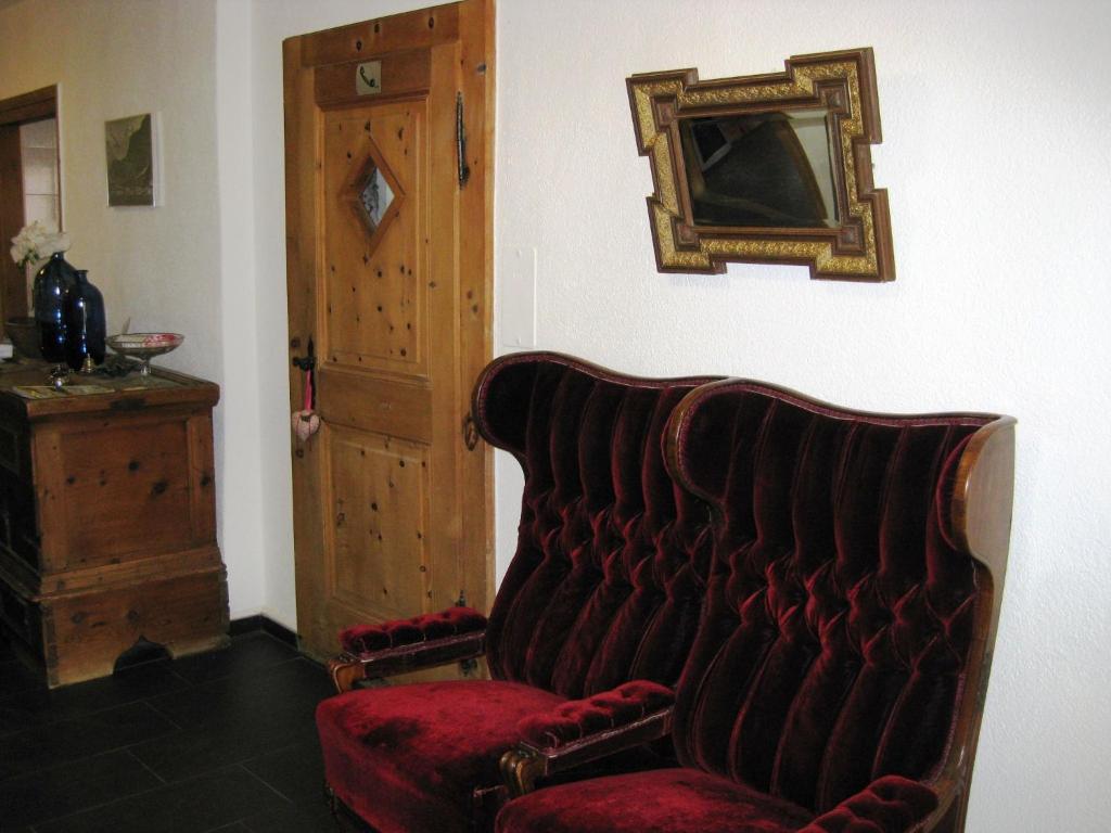 Hotel Adler Garni Цернец Екстер'єр фото