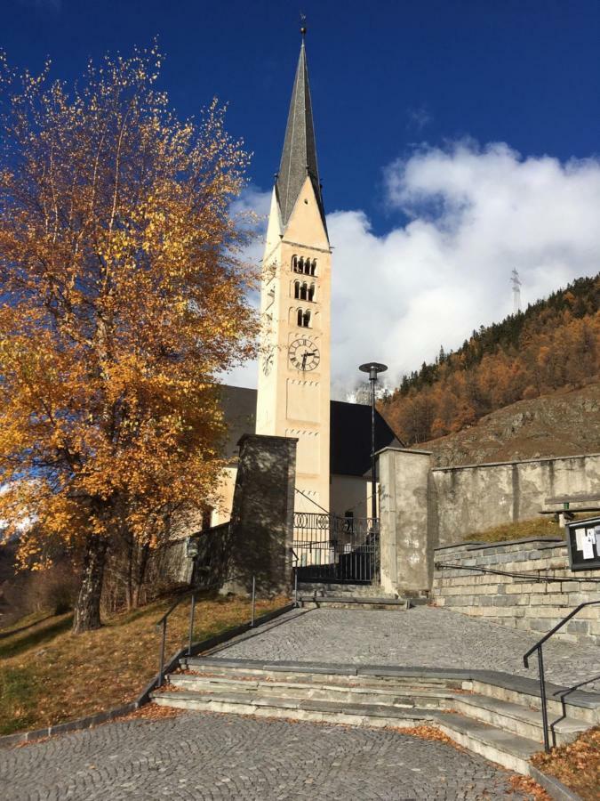 Hotel Adler Garni Цернец Екстер'єр фото